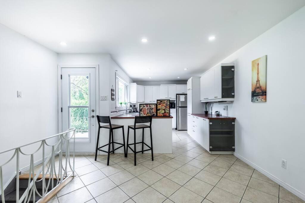Spacious 4Br House Close To Dt Apartment Brossard Ngoại thất bức ảnh