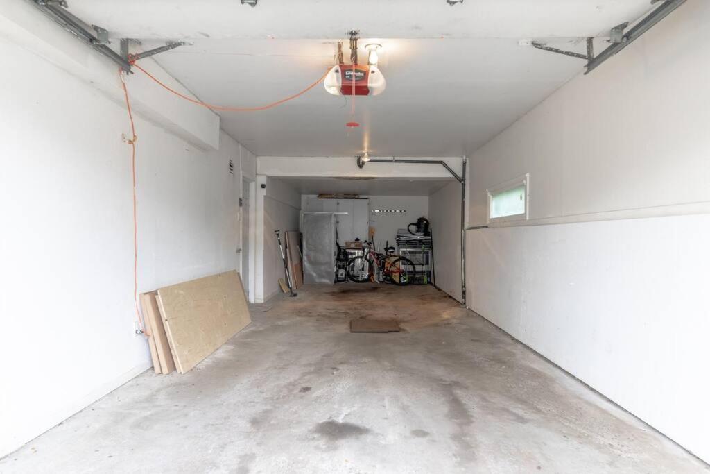Spacious 4Br House Close To Dt Apartment Brossard Ngoại thất bức ảnh